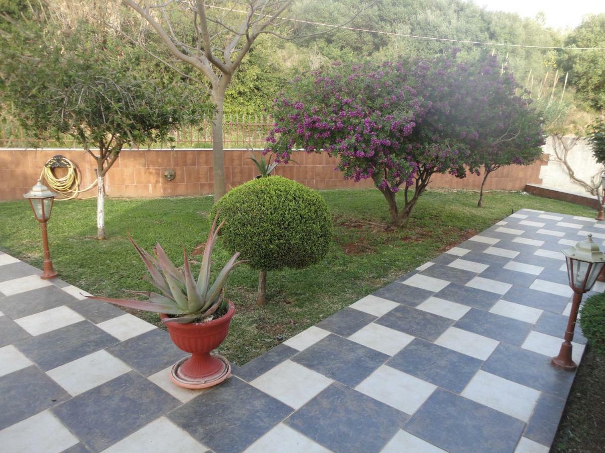 Villa Elpida Svoronata Luaran gambar