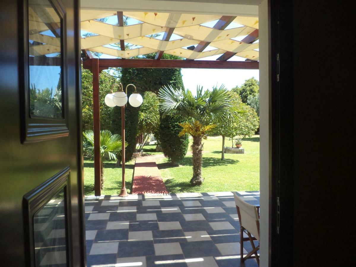 Villa Elpida Svoronata Luaran gambar