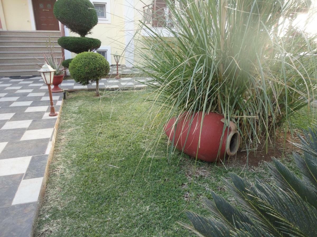 Villa Elpida Svoronata Luaran gambar